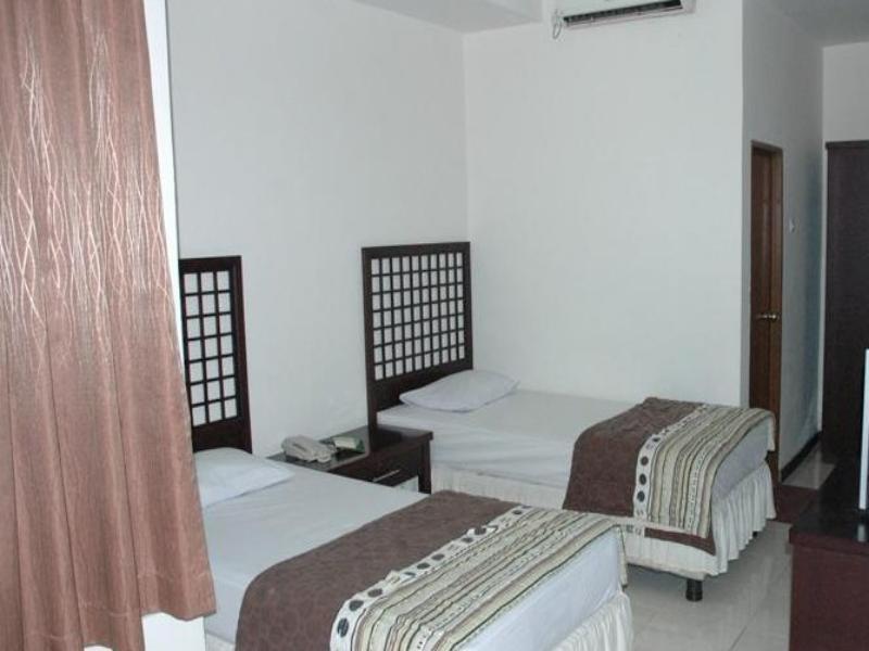 Hotel Bontocinde Makassar Exterior foto